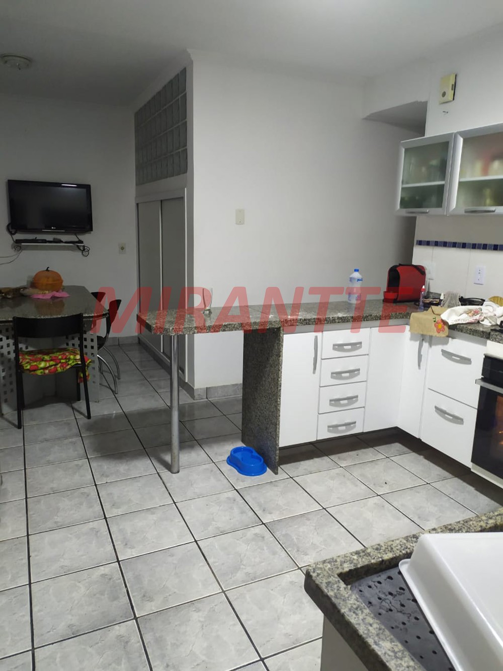 Sobrado de 300m² com 4 quartos em Santa Teresinha