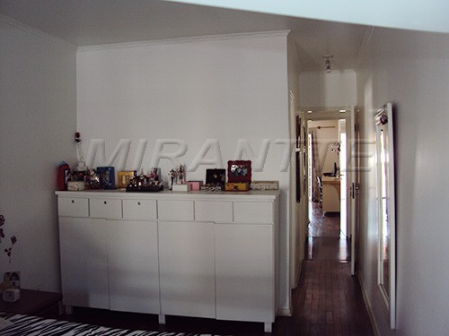 Sobrado de 300m² com 4 quartos em Santa Teresinha