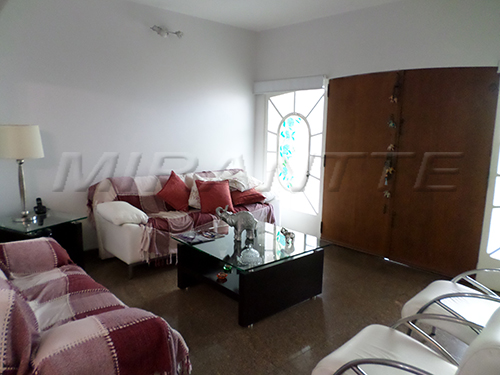 Sobrado de 277m² com 3 quartos em Jardim França