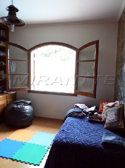 Sobrado de 277m² com 3 quartos em Jardim França