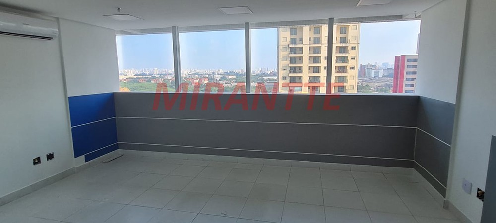 Comercial de 118m² em Santana