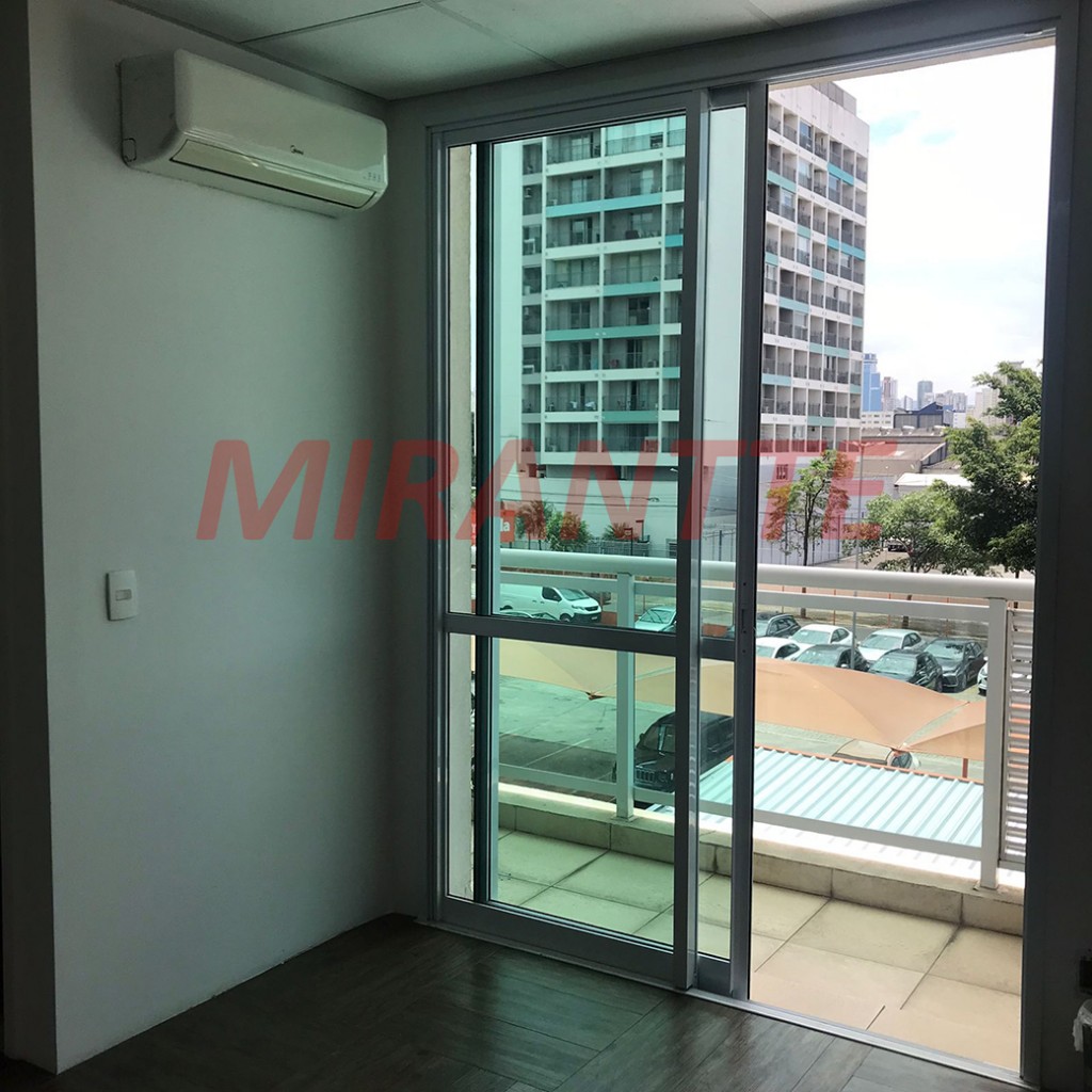 Conjunto comercial de 47m² em Santana