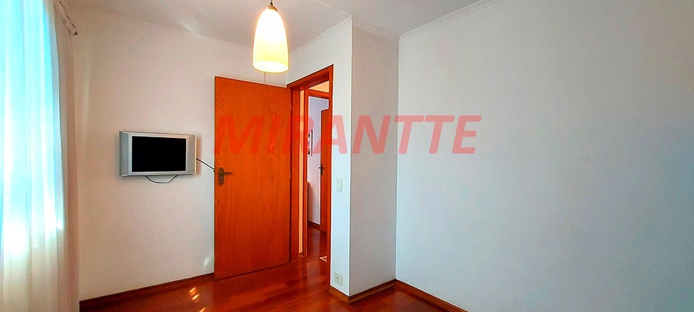 Sobrado de 318m² com 4 quartos em Tremembe