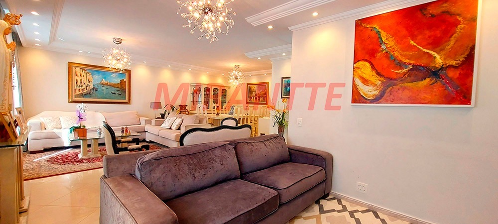 Sobrado de 318m² com 4 quartos em Tremembe