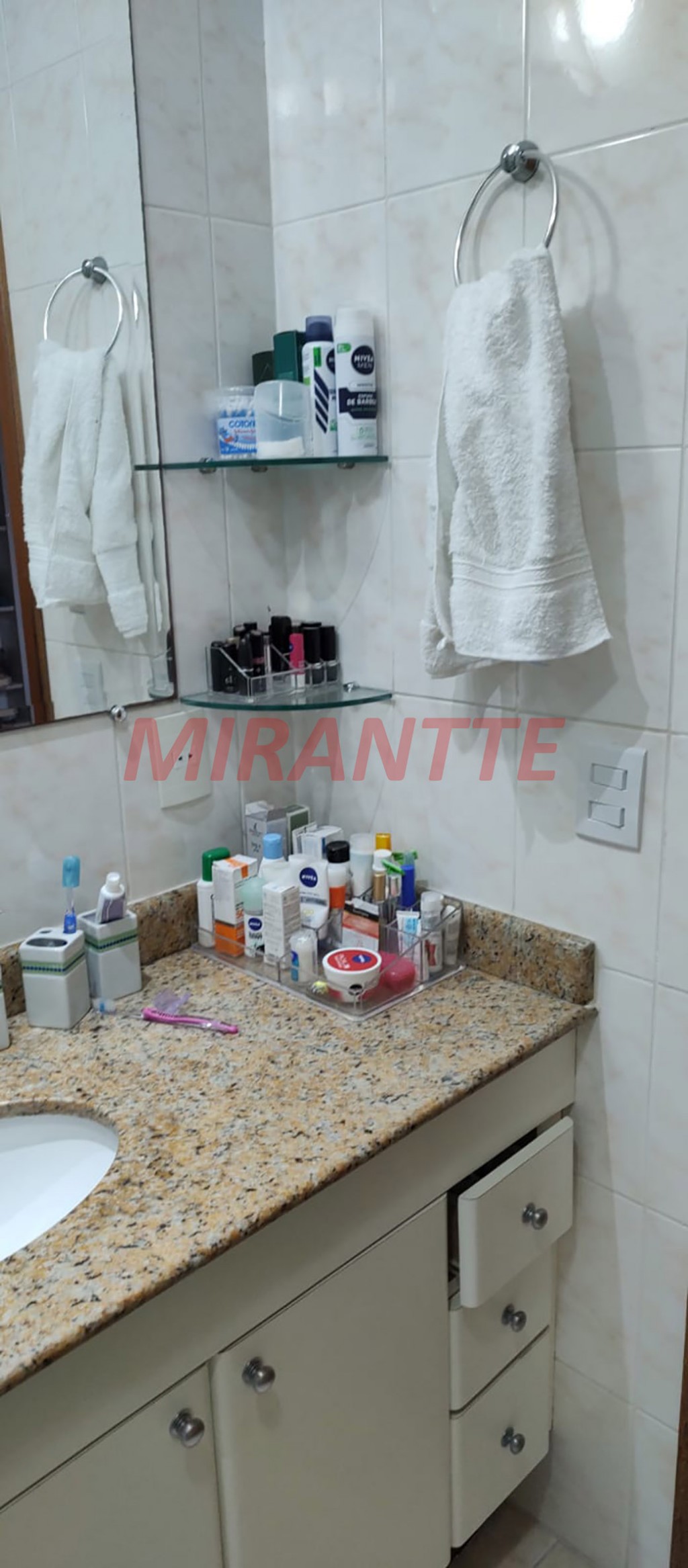 Apartamento de 103m² com 3 quartos em Santa Teresinha