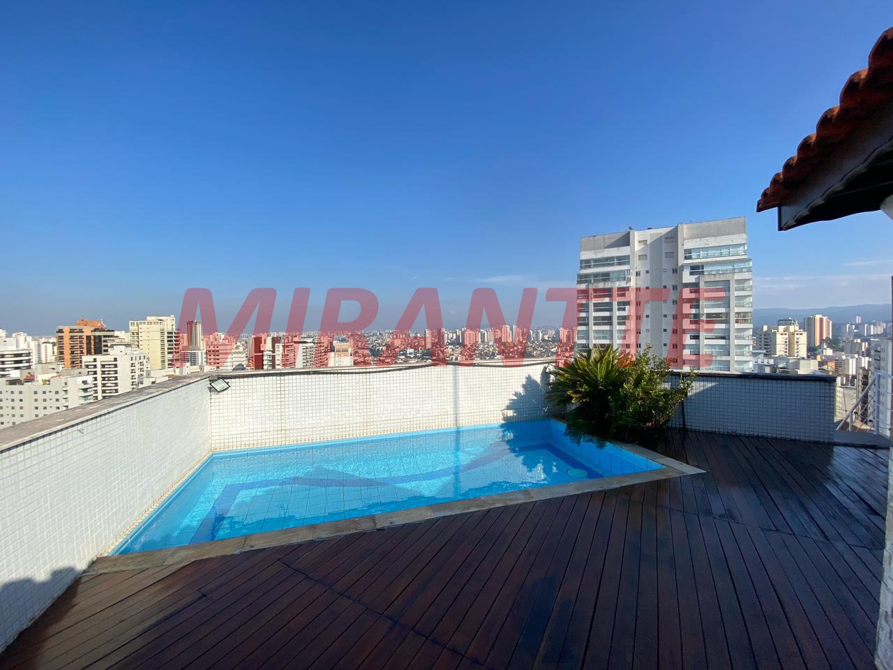 Cobertura de 217.33m² com 3 quartos em Santana