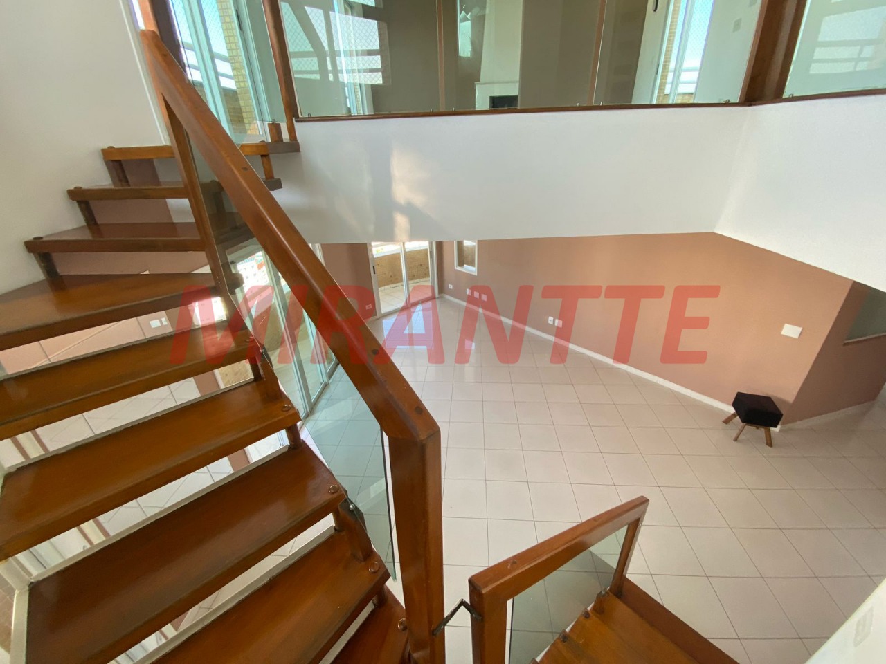 Cobertura de 217.33m² com 3 quartos em Santana