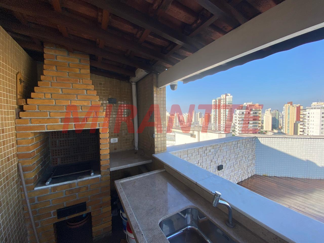 Cobertura de 217.33m² com 3 quartos em Santana