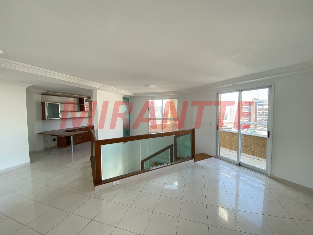 Cobertura de 217.33m² com 3 quartos em Santana
