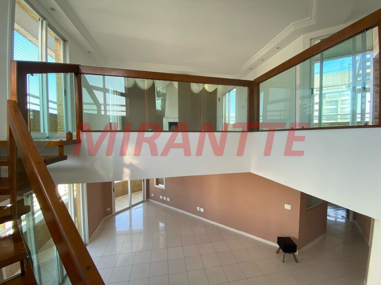 Cobertura de 217.33m² com 3 quartos em Santana