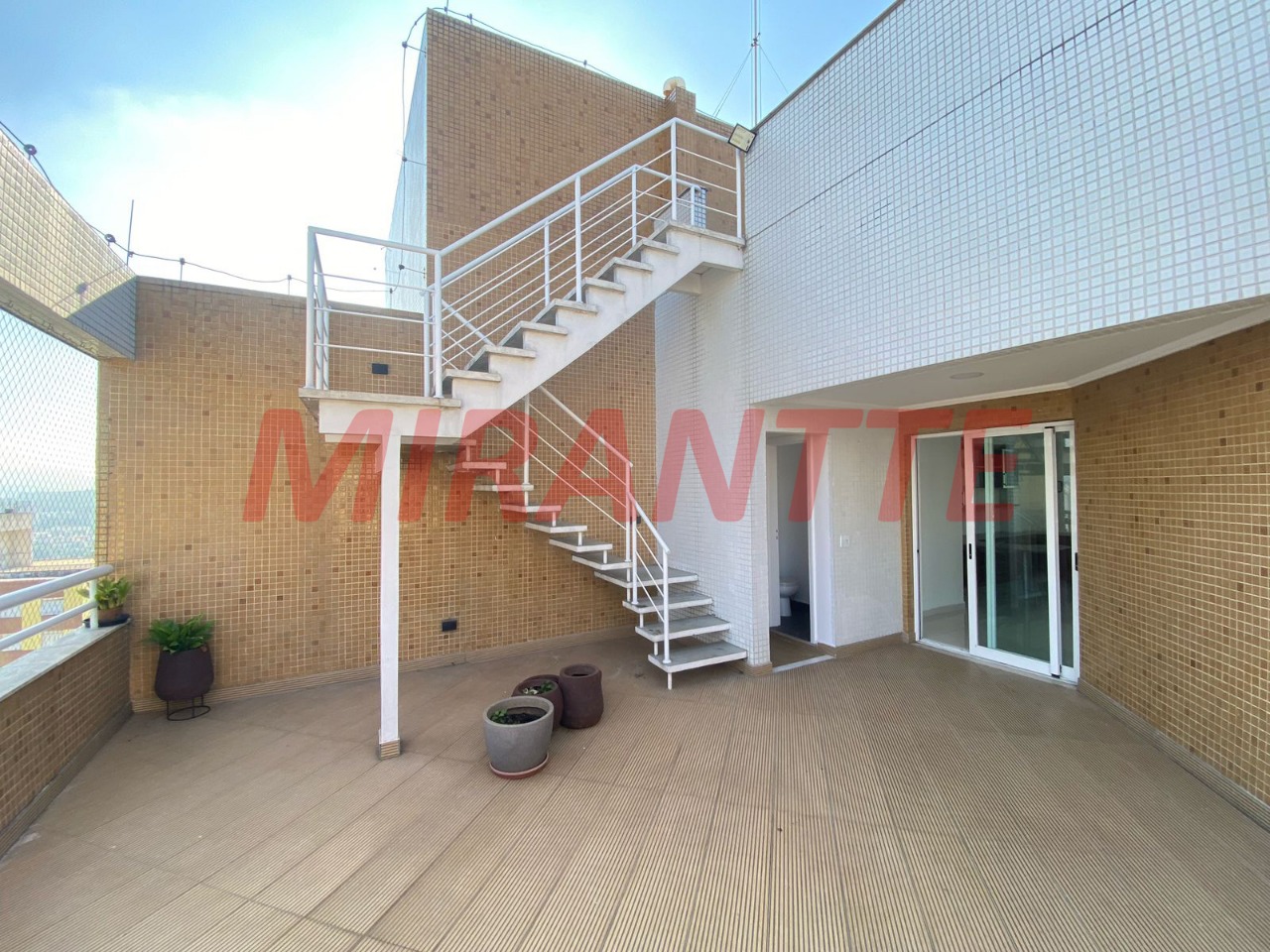 Cobertura de 217.33m² com 3 quartos em Santana
