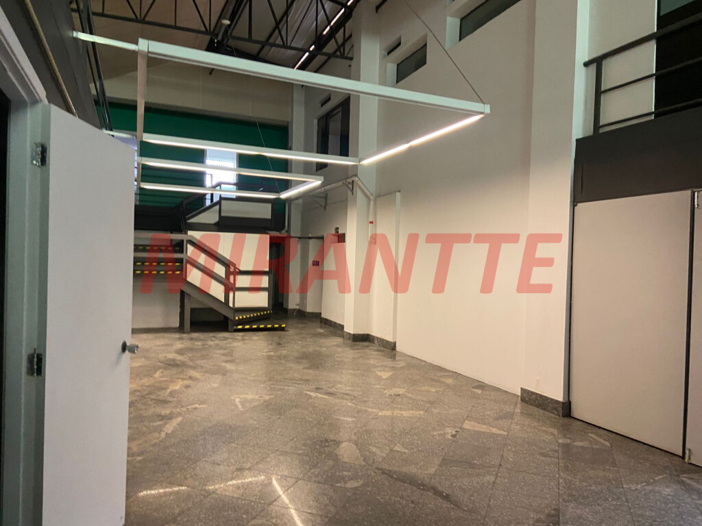 Galpao de 740m² em Santana