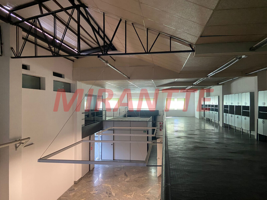 Galpao de 740m² em Santana