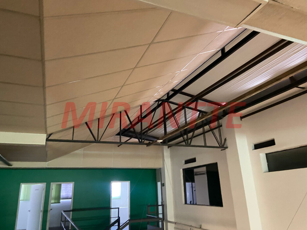 Galpao de 740m² em Santana