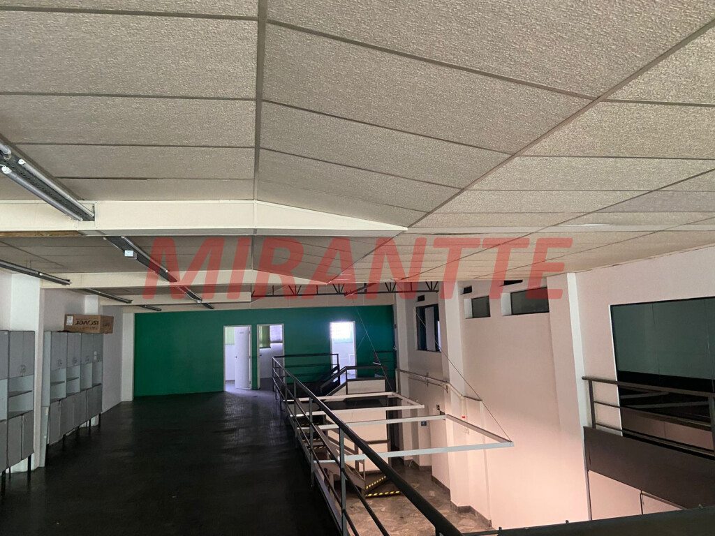 Galpao de 740m² em Santana