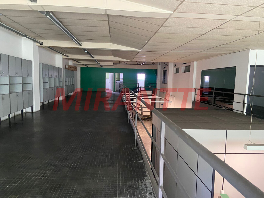 Galpao de 740m² em Santana