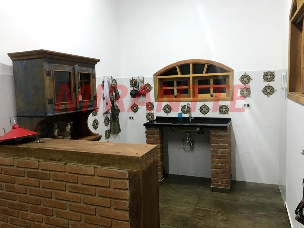Casa terrea de 300m² com 3 quartos em Serra da Cantareira