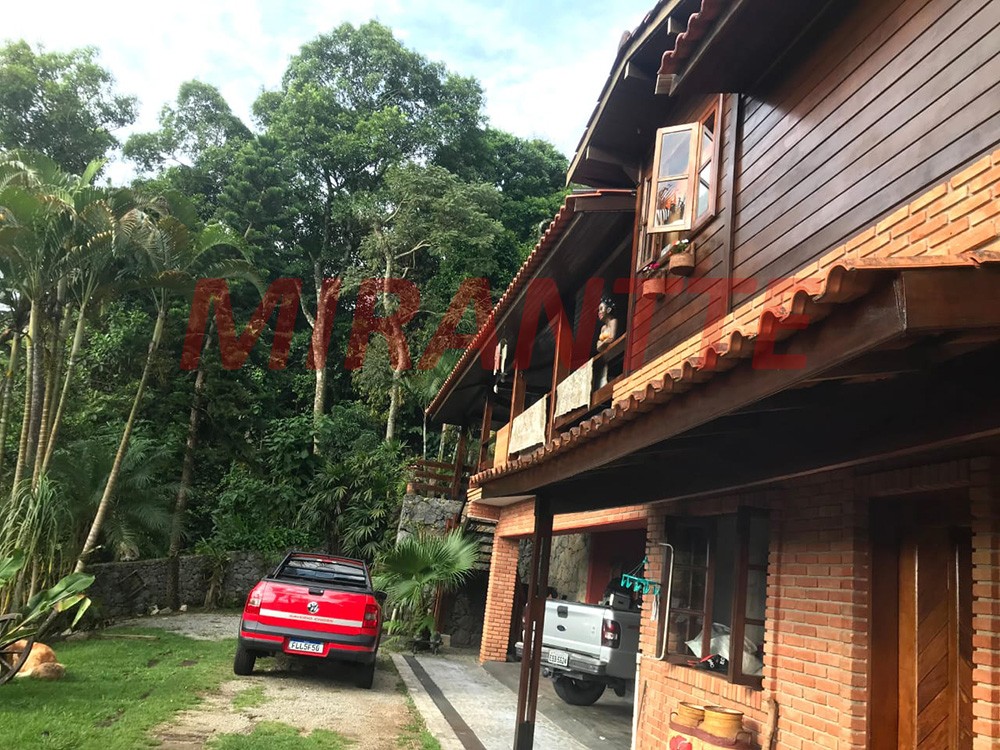 Casa terrea de 300m² com 3 quartos em Serra da Cantareira