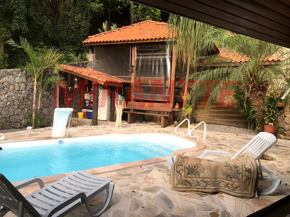 Casa terrea de 300m² com 3 quartos em Serra da Cantareira