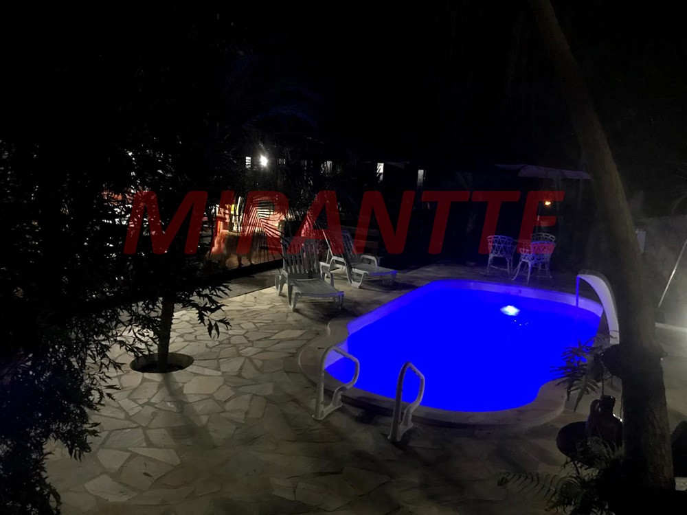 Casa terrea de 300m² com 3 quartos em Serra da Cantareira