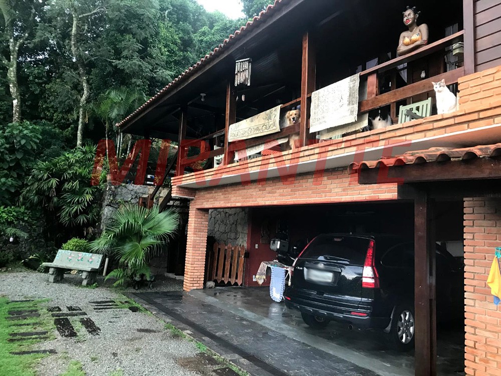 Casa terrea de 300m² com 3 quartos em Serra da Cantareira