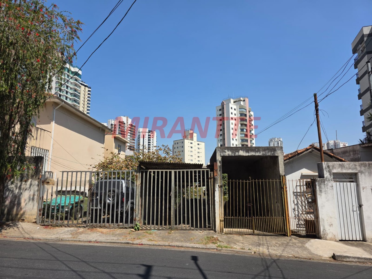 Terreno de 513m² em Santana
