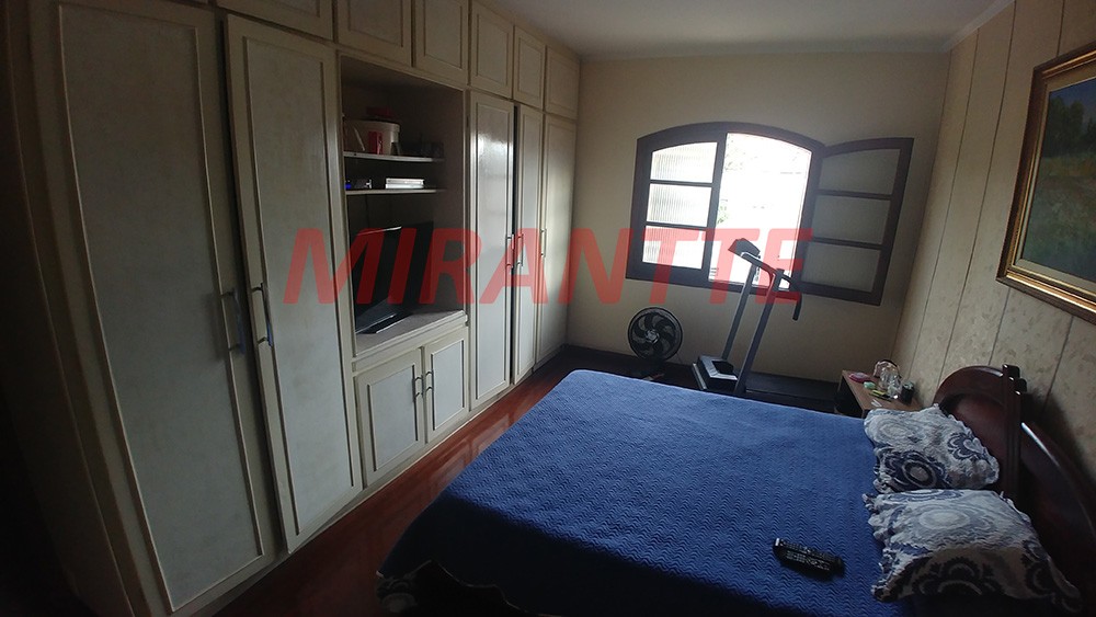 Sobrado de 260m² com 4 quartos em Jardim São Paulo
