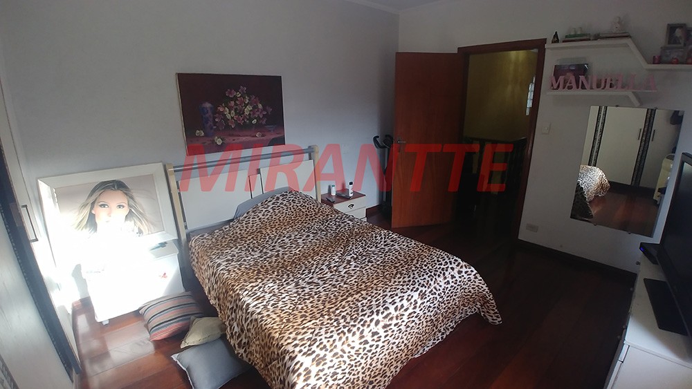 Sobrado de 260m² com 4 quartos em Jardim São Paulo