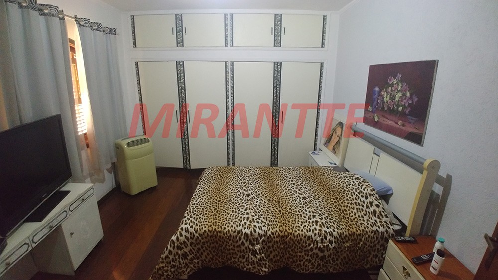 Sobrado de 260m² com 4 quartos em Jardim São Paulo