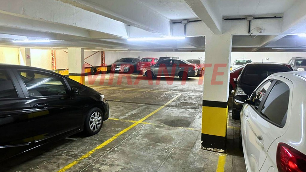 Apartamento com 3 quartos em Água Fria