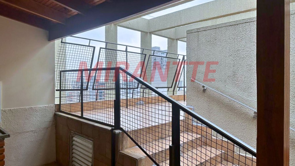 Apartamento com 3 quartos em Água Fria