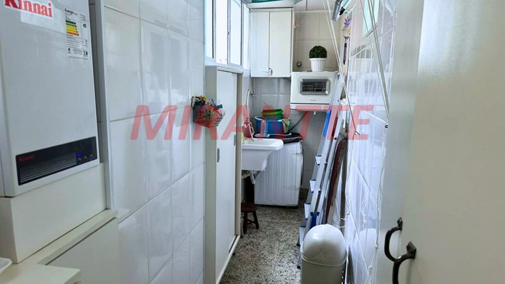 Apartamento com 3 quartos em Água Fria