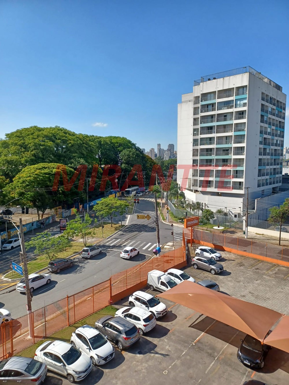 Conjunto comercial em Santana
