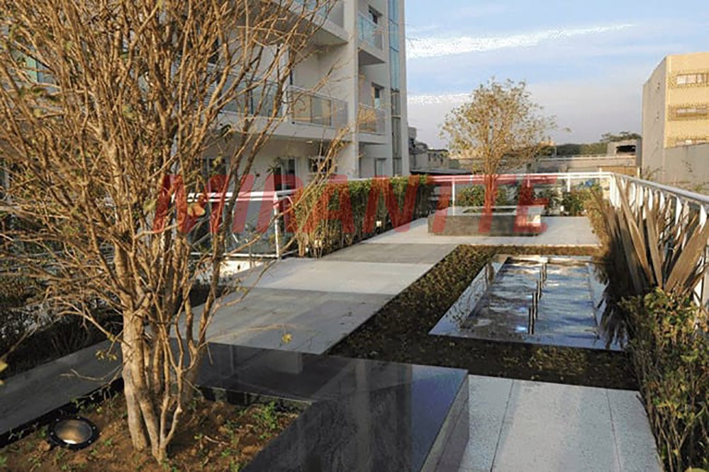Conjunto comercial em Santana