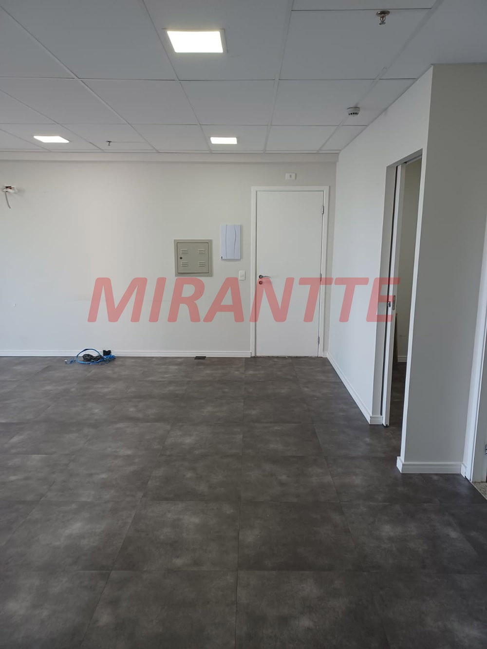 Conjunto comercial em Santana