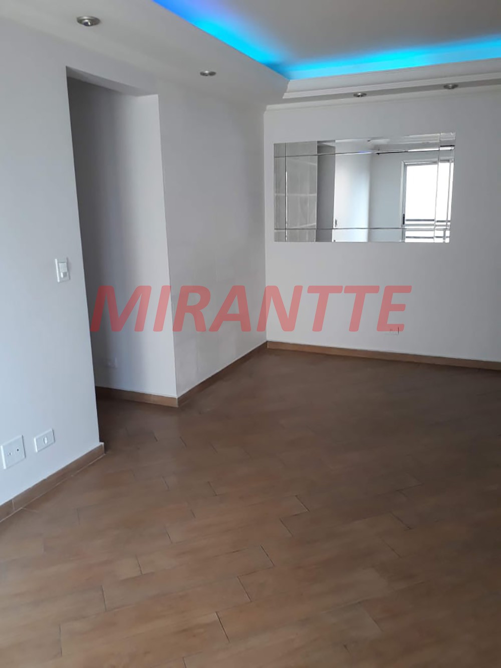 Apartamento de 58m² com 2 quartos em Santa Terezinha