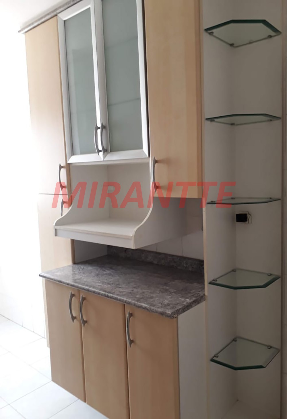 Apartamento de 58m² com 2 quartos em Santa Terezinha