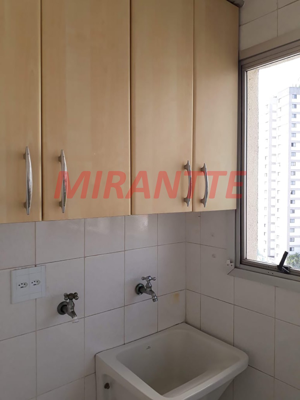Apartamento de 58m² com 2 quartos em Santa Terezinha