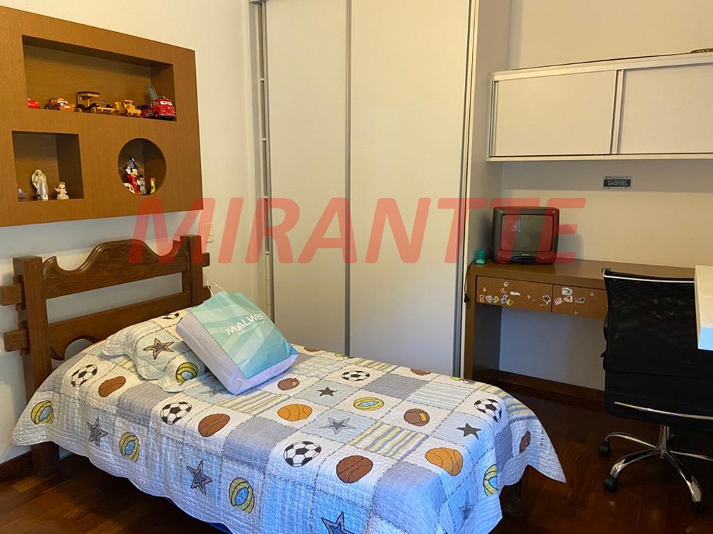 Sobrado de 205m² com 3 quartos em Horto Florestal
