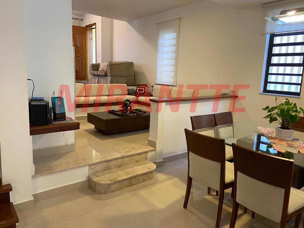 Sobrado de 205m² com 3 quartos em Horto Florestal
