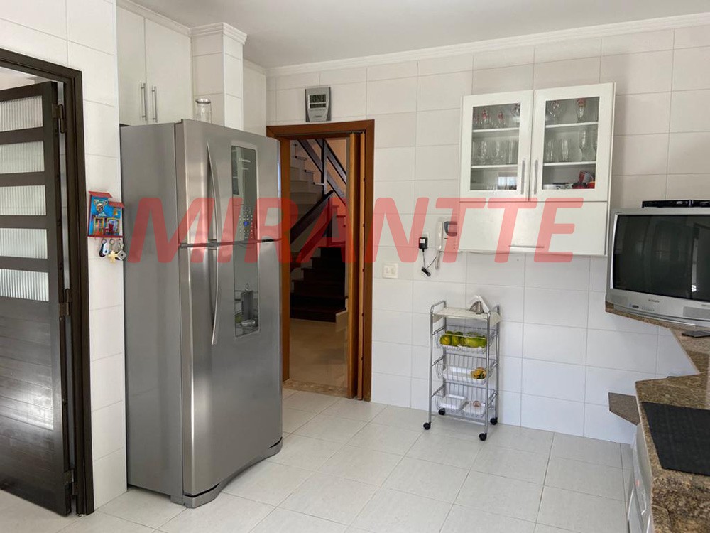 Sobrado de 205m² com 3 quartos em Horto Florestal