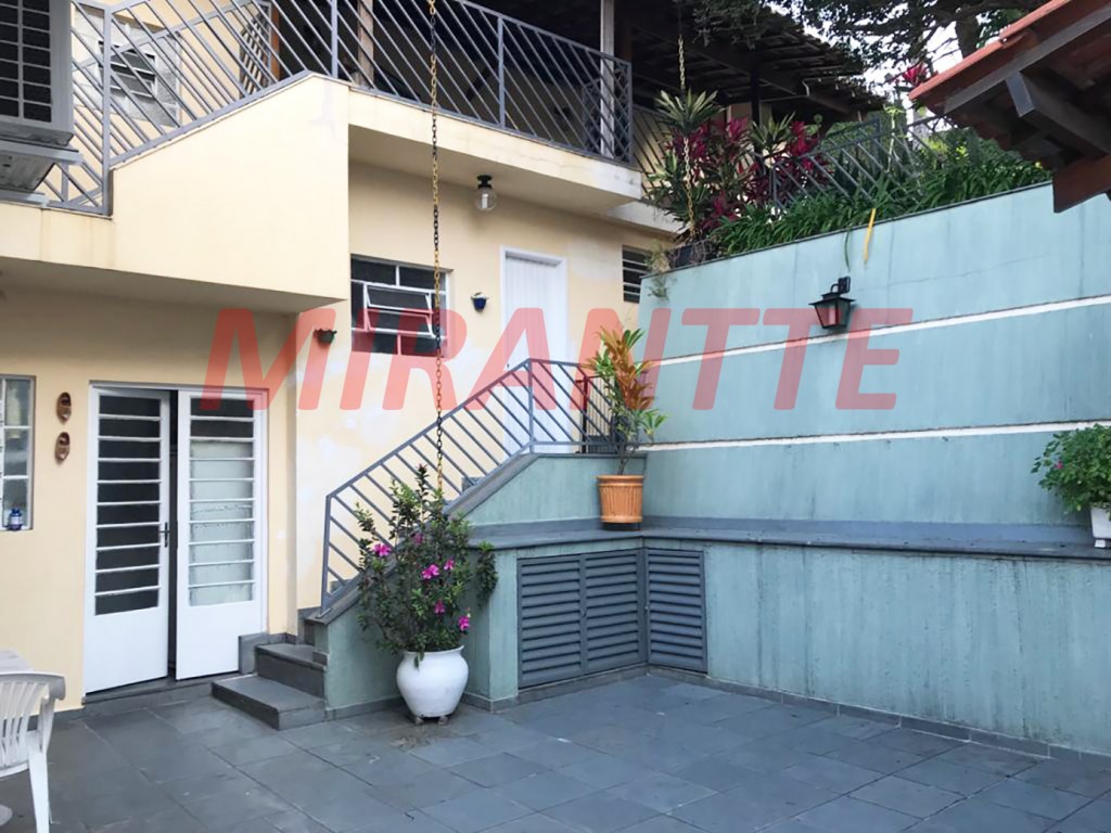 Sobrado de 161m² com 3 quartos em Horto Florestal