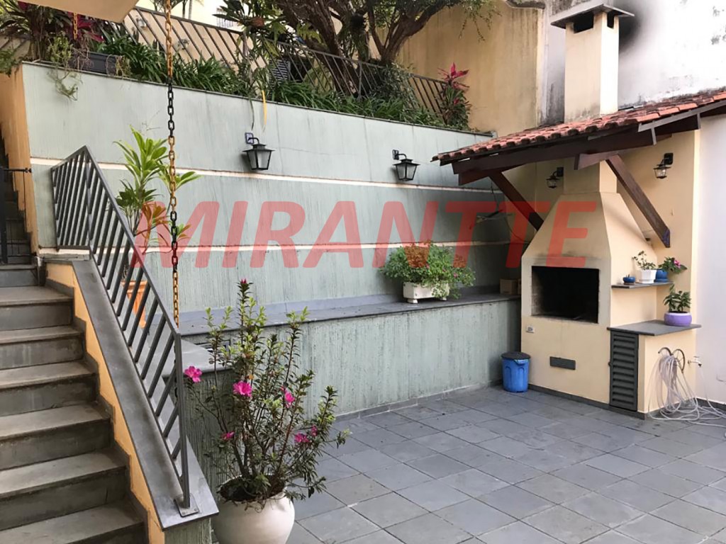 Sobrado de 161m² com 3 quartos em Horto Florestal