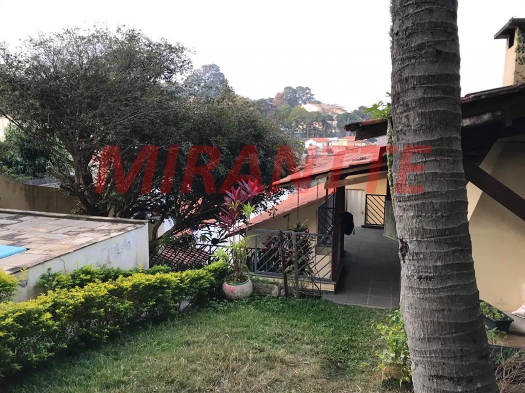 Sobrado de 161m² com 3 quartos em Horto Florestal