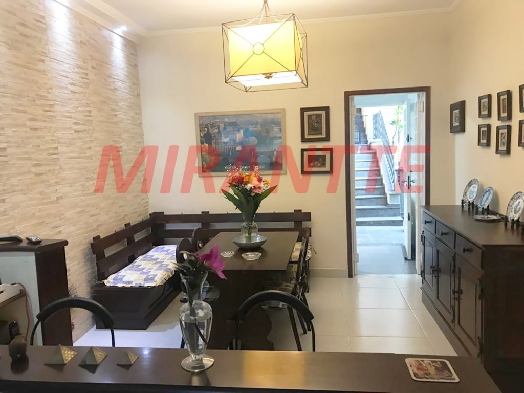 Sobrado de 161m² com 3 quartos em Horto Florestal