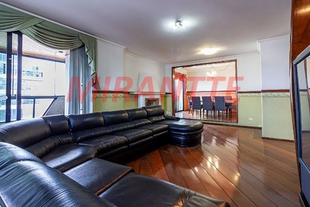 Apartamento com 4 quartos em Santana