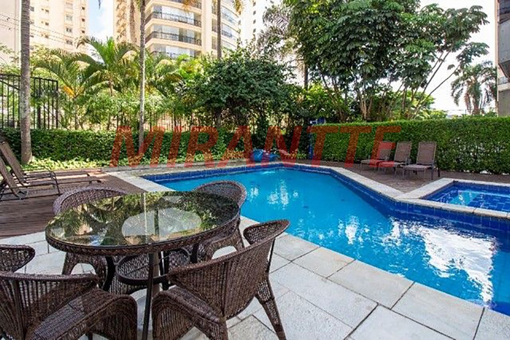 Apartamento com 4 quartos em Santana