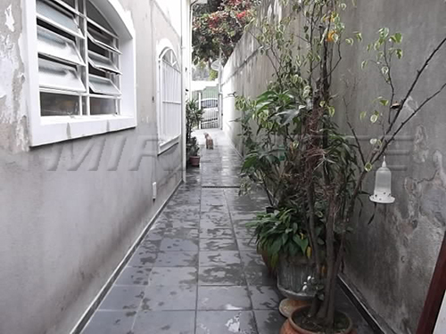 Sobrado com 3 quartos em Horto Florestal