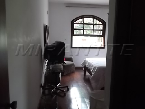 Sobrado com 3 quartos em Horto Florestal
