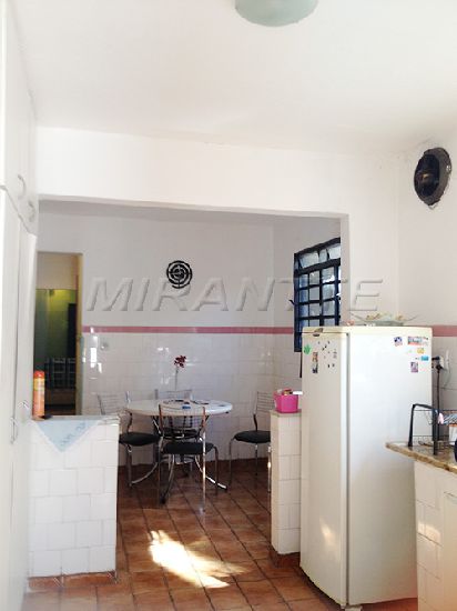 Casa terrea com 2 quartos em Santa Teresinha